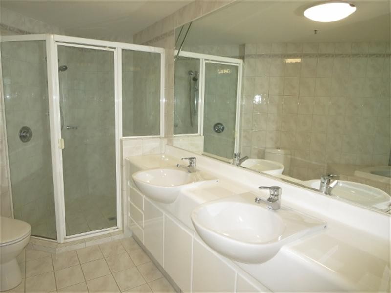 58/177 Old Burleigh Road, Broadbeach QLD 4218