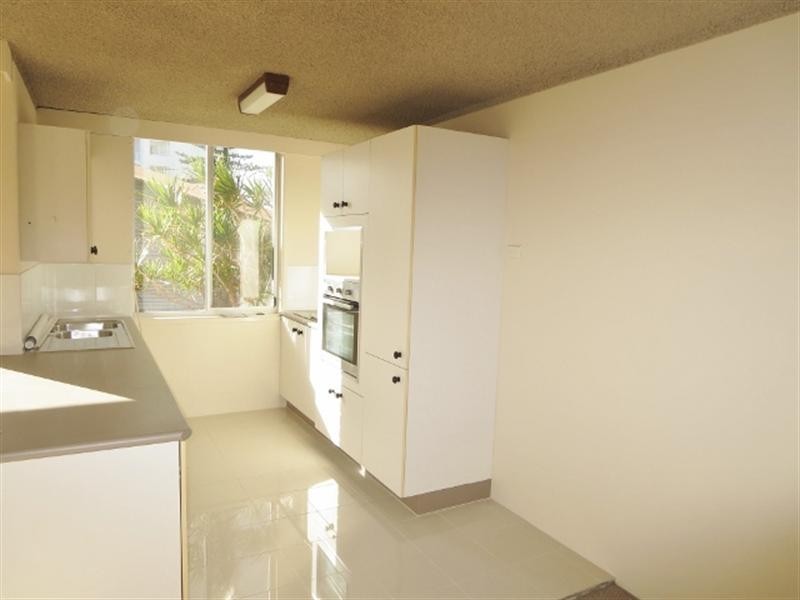 2/10 Frederick Street, Surfers Paradise QLD 4217