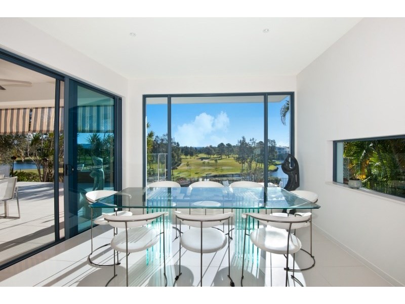 1022 Lakeview Drive, Royal Pines, Benowa QLD 4217