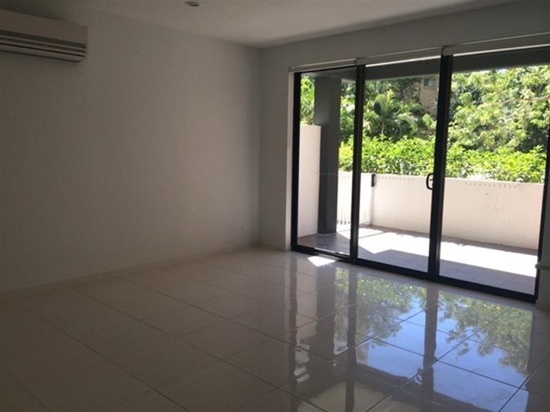 2/3 Beach Parade, Surfers Paradise QLD 4217