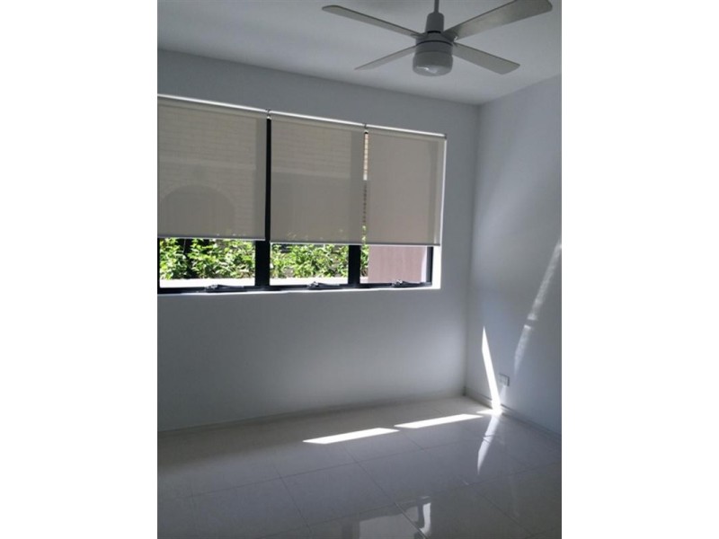 2/3 Beach Parade, Surfers Paradise QLD 4217