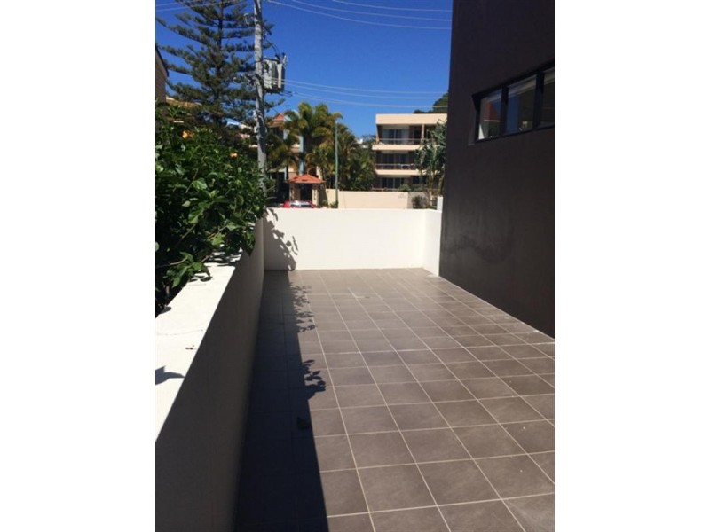 2/3 Beach Parade, Surfers Paradise QLD 4217