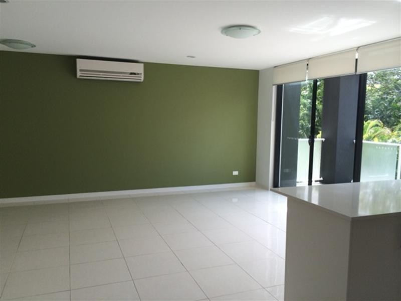 Unit 5/3 Beach Parade, Broadbeach QLD 4218