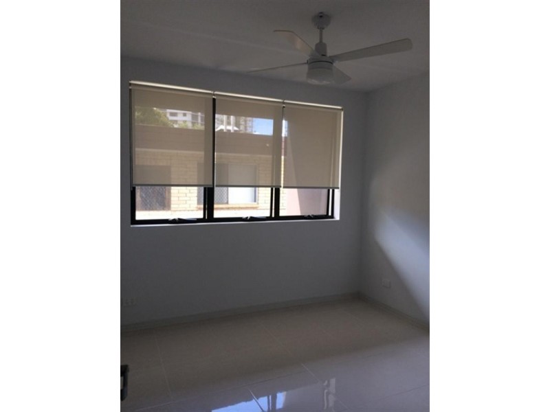 Unit 5/3 Beach Parade, Broadbeach QLD 4218