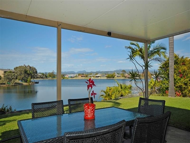 58 Honeyeater Drive, Burleigh Waters QLD 4220