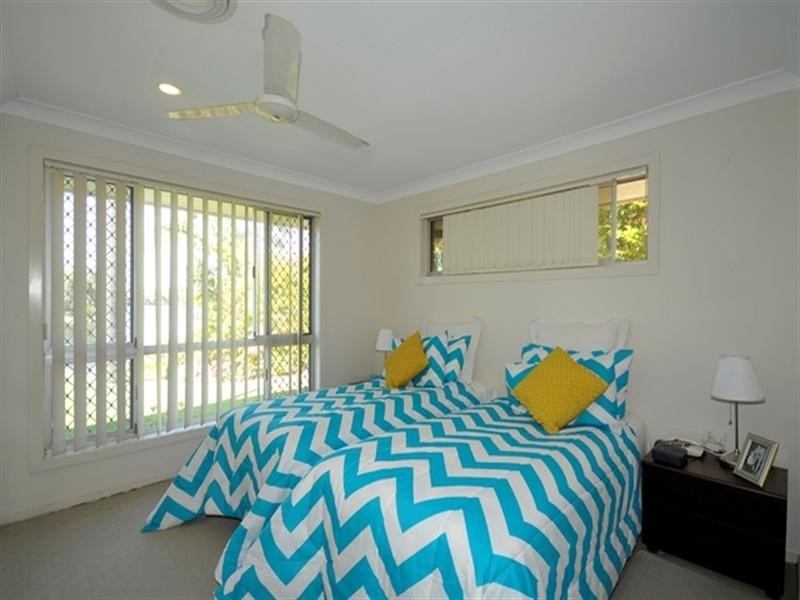 58 Honeyeater Drive, Burleigh Waters QLD 4220