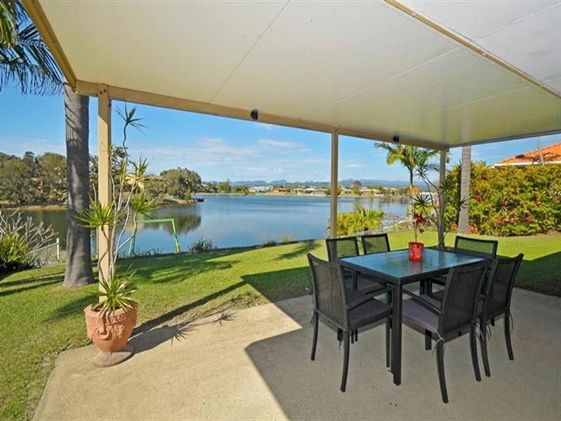 58 Honeyeater Drive, Burleigh Waters QLD 4220