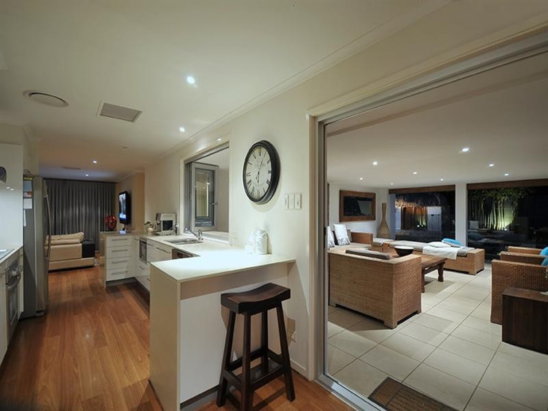 20 Barrier Reef Drive, Mermaid Waters QLD 4218