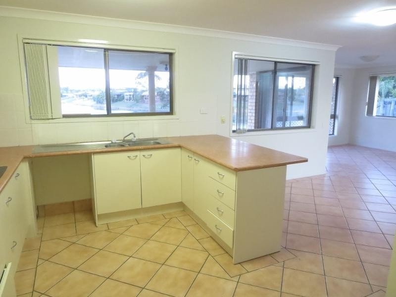 86 Honeyeater Drive, Burleigh Waters QLD 4220