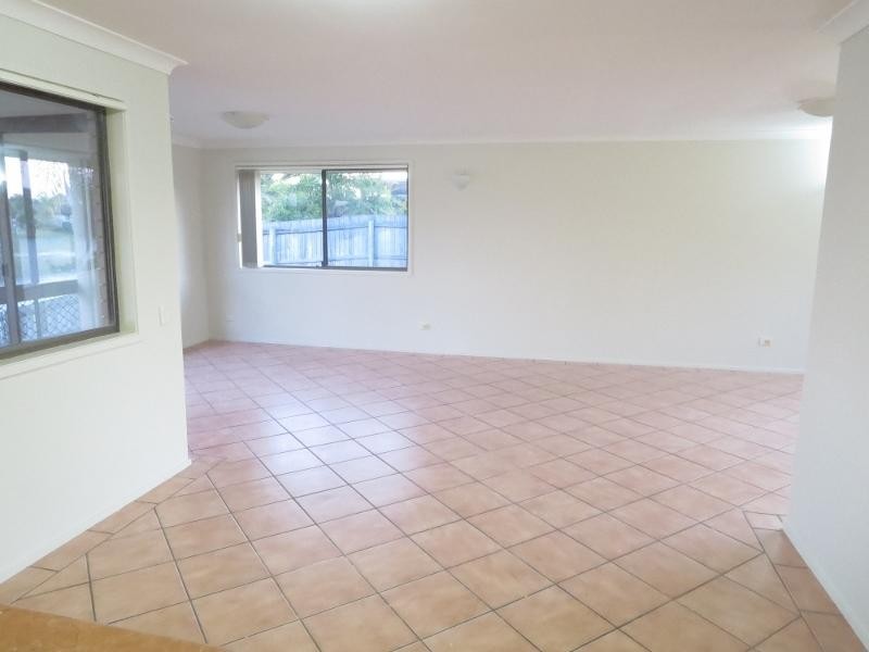 86 Honeyeater Drive, Burleigh Waters QLD 4220