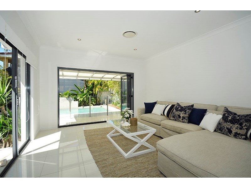 20 William Street, Mermaid Beach QLD 4218