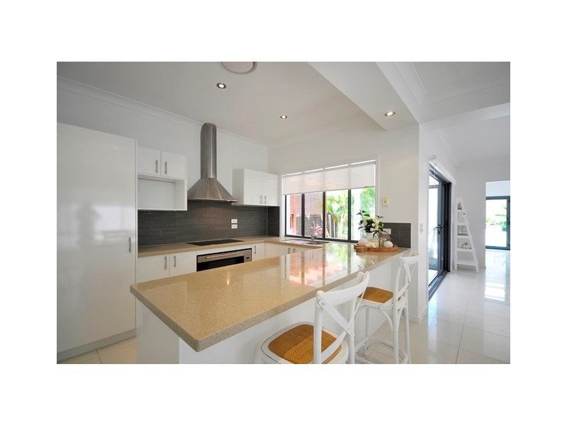 20 William Street, Mermaid Beach QLD 4218