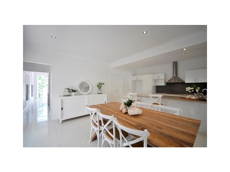 20 William Street, Mermaid Beach QLD 4218