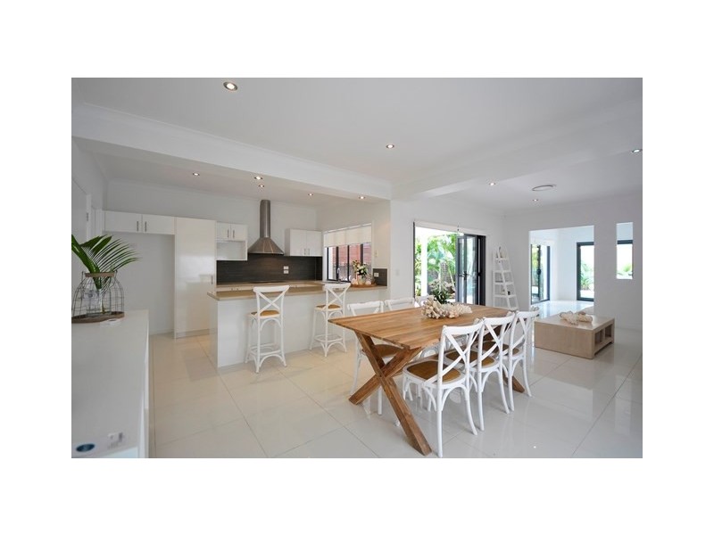 20 William Street, Mermaid Beach QLD 4218