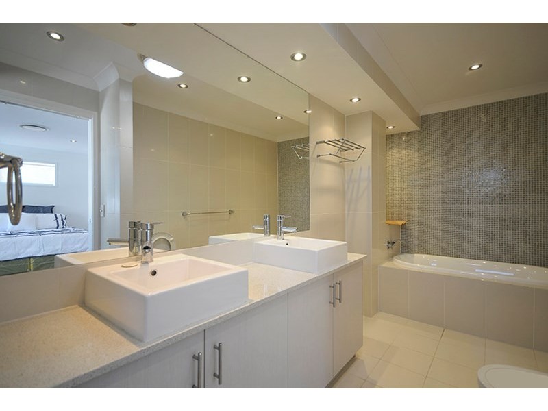 20 William Street, Mermaid Beach QLD 4218