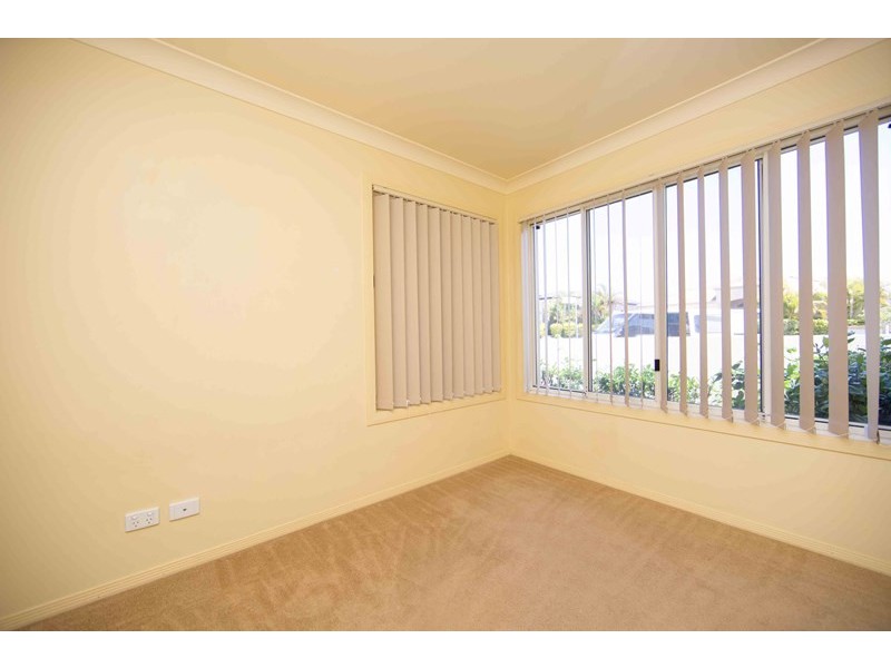12 Concord Circuit, Robina QLD 4226