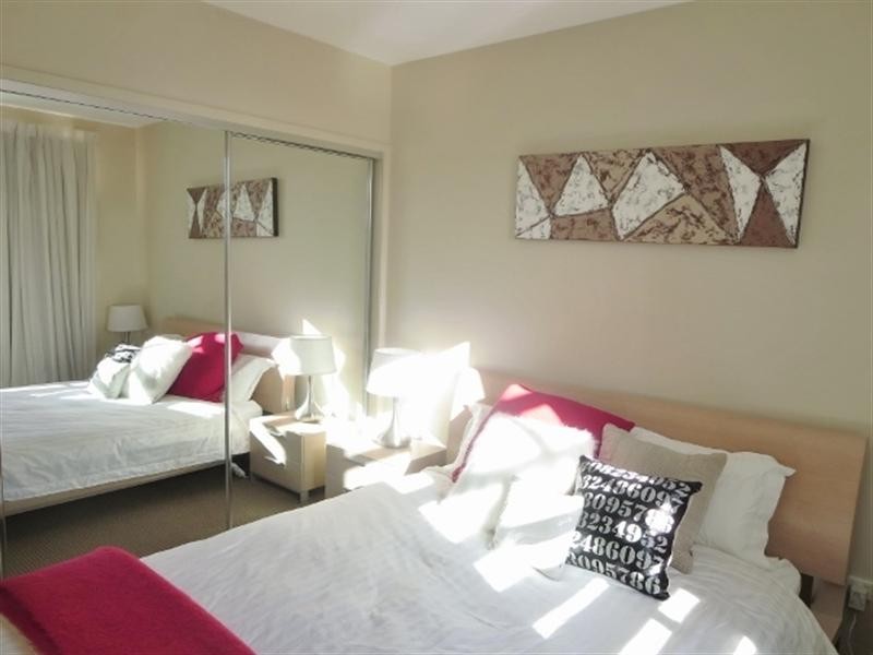 2304 Gold Coast Highway, Mermaid Beach QLD 4218