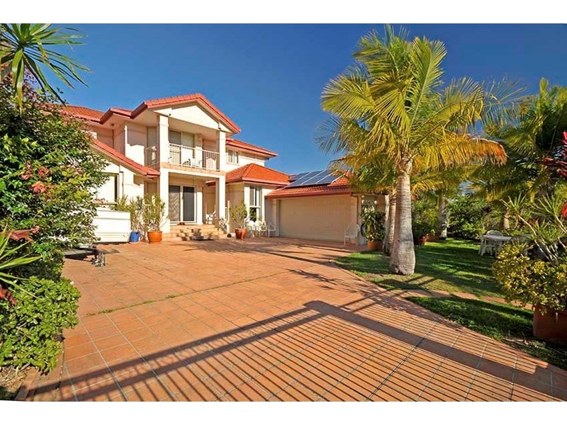 5 Lisa Court, Arundel QLD 4214