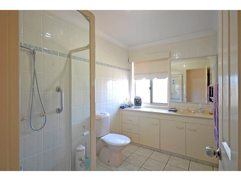 5 Lisa Court, Arundel QLD 4214