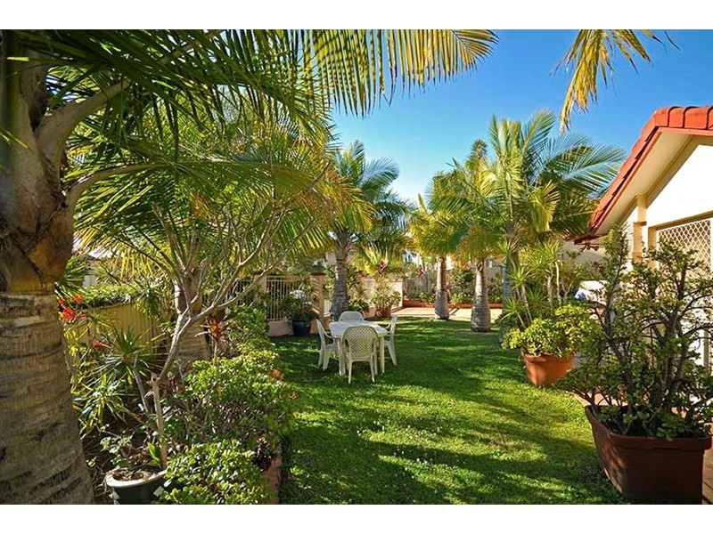 5 Lisa Court, Arundel QLD 4214