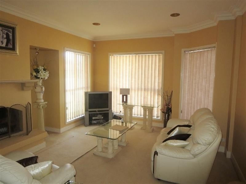 36 Beauty Point Drive, Robina QLD 4226