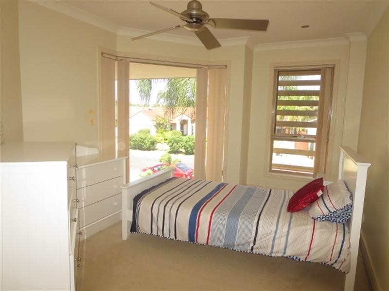 36 Beauty Point Drive, Robina QLD 4226