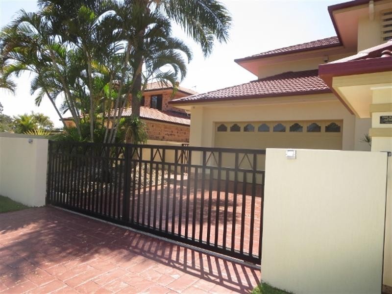 36 Beauty Point Drive, Robina QLD 4226