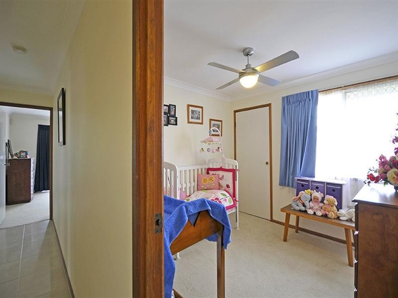 8 Twin Oaks Place, Varsity Lakes QLD 4227