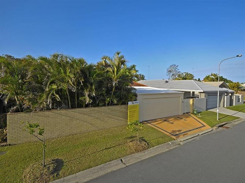 31 Manakin Avenue, Burleigh Waters QLD 4220