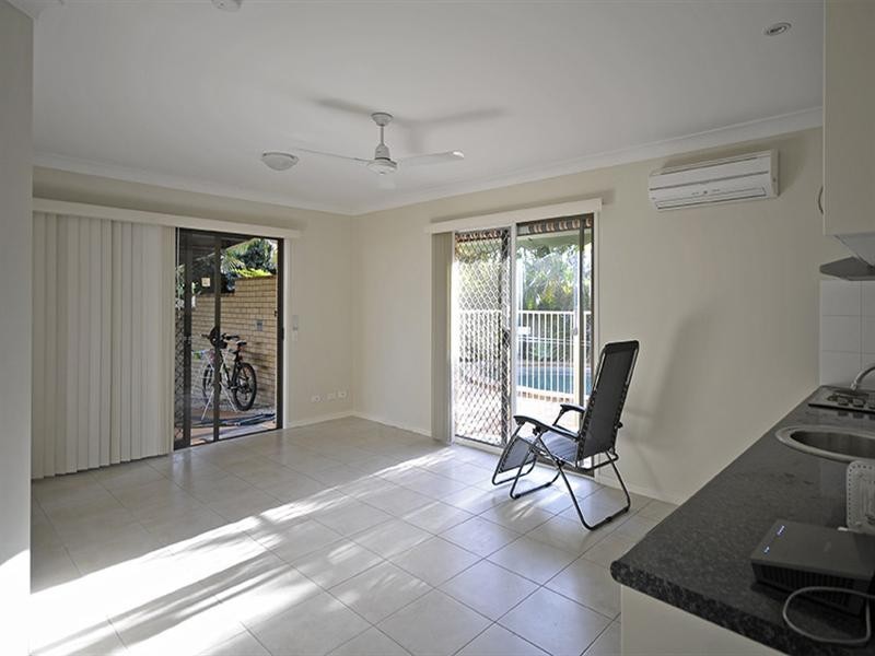 31 Manakin Avenue, Burleigh Waters QLD 4220