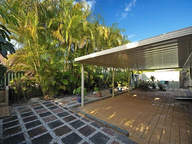 31 Manakin Avenue, Burleigh Waters QLD 4220