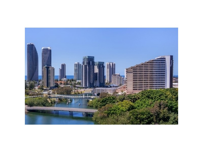 22 Lakeland Key, Broadbeach Waters QLD 4218