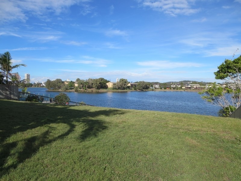 78 Honeyeater Drive, Burleigh Waters QLD 4220