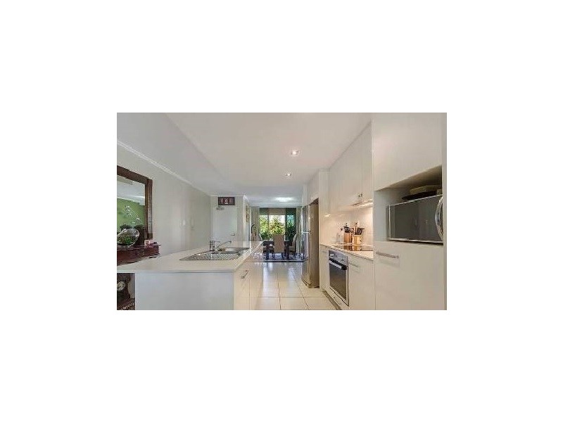 15/2 Gaven Crescent, Mermaid Beach QLD 4218