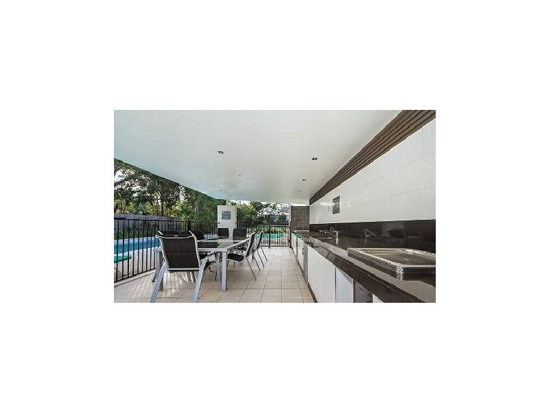 15/2 Gaven Crescent, Mermaid Beach QLD 4218