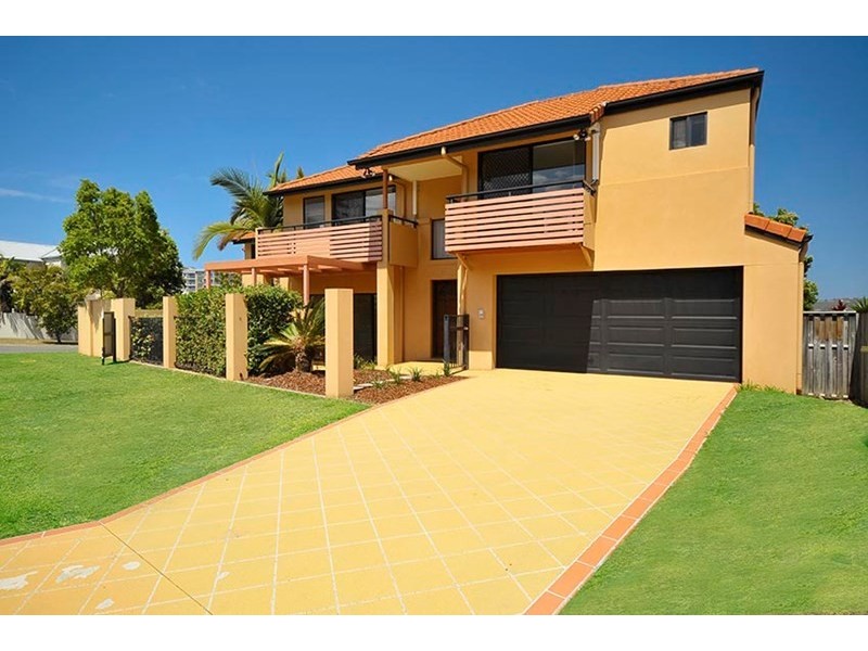 2/16 Belmont Drive, Varsity Lakes QLD 4227