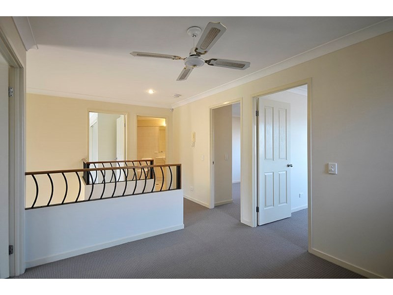 2/16 Belmont Drive, Varsity Lakes QLD 4227