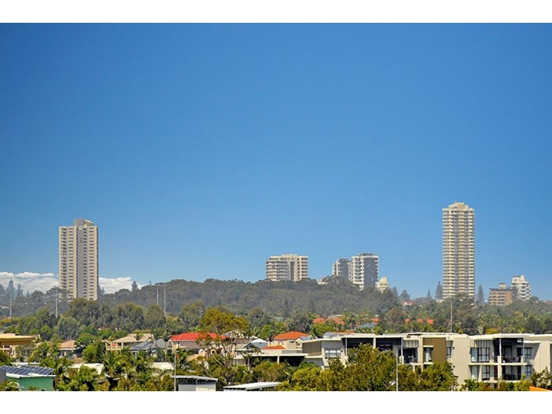 2/16 Belmont Drive, Varsity Lakes QLD 4227