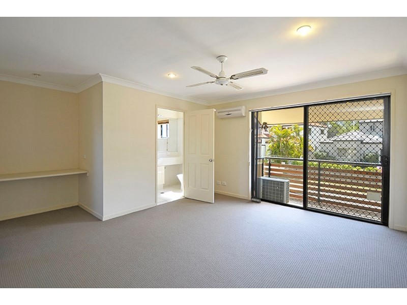2/16 Belmont Drive, Varsity Lakes QLD 4227