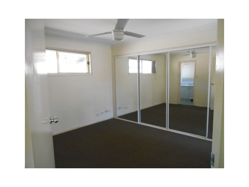 124 Henry Cotton Drive, Arundel QLD 4214