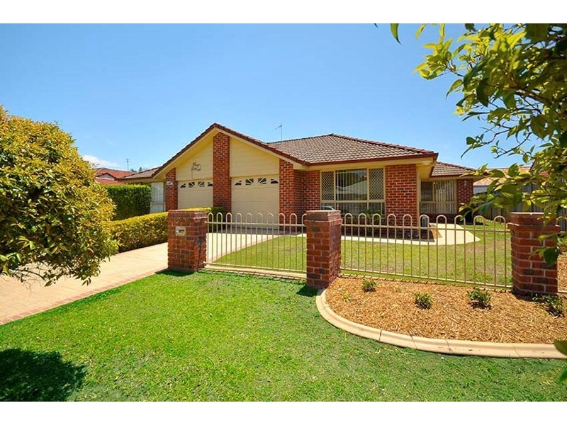 2/21 Belrose Boulevard, Varsity Lakes QLD 4227