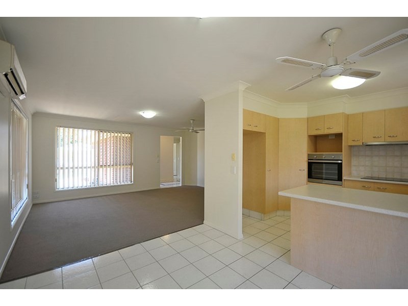 2/21 Belrose Boulevard, Varsity Lakes QLD 4227