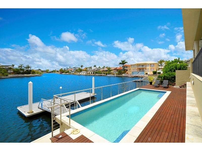 6 Portobello Drive, Mermaid Waters QLD 4218