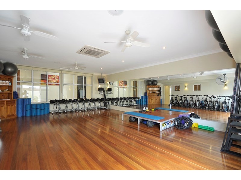 6 Portobello Drive, Mermaid Waters QLD 4218