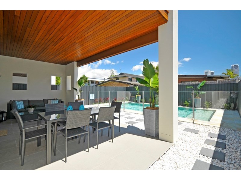 29 Cronulla Avenue, Mermaid Beach QLD 4218