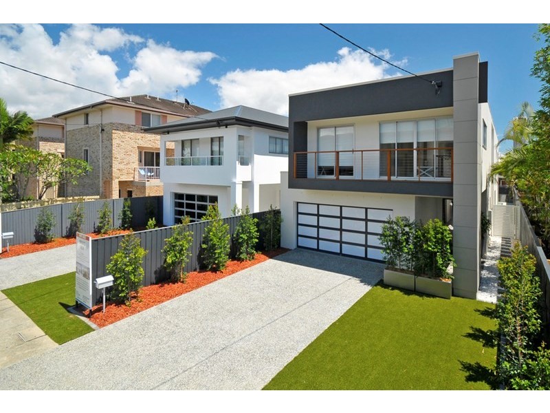 29 Cronulla Avenue, Mermaid Beach QLD 4218
