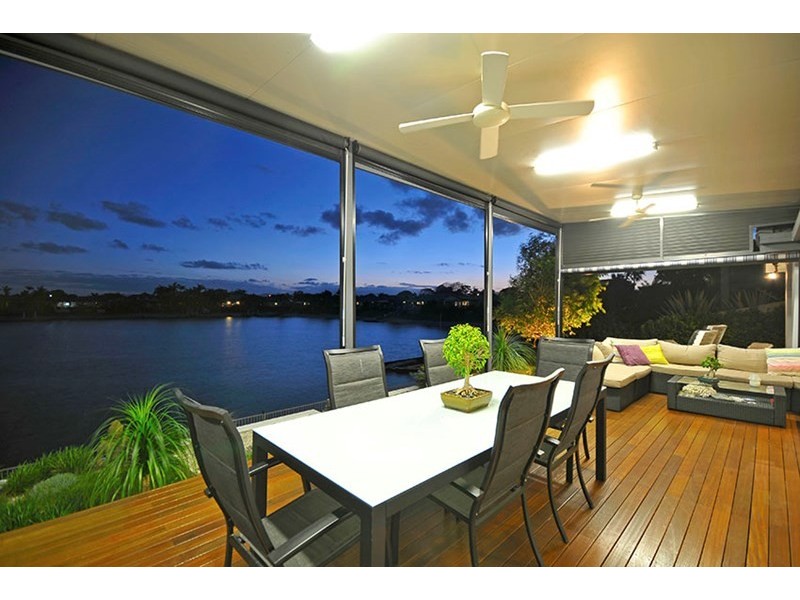 7 Salacia Avenue, Mermaid Waters QLD 4218