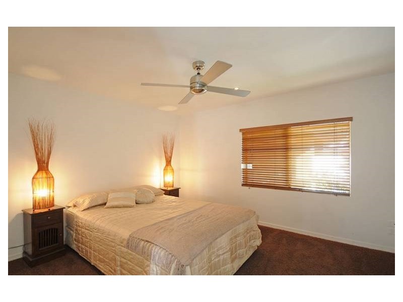 9 Bardon Avenue, Miami QLD 4220