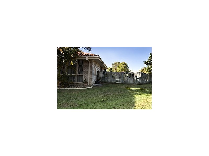 5 Greenlands Drive, Varsity Lakes QLD 4227