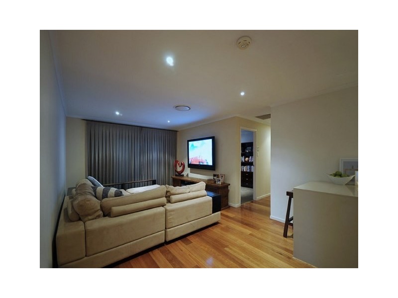 20 Barrier Reef Drive, Mermaid Waters QLD 4218